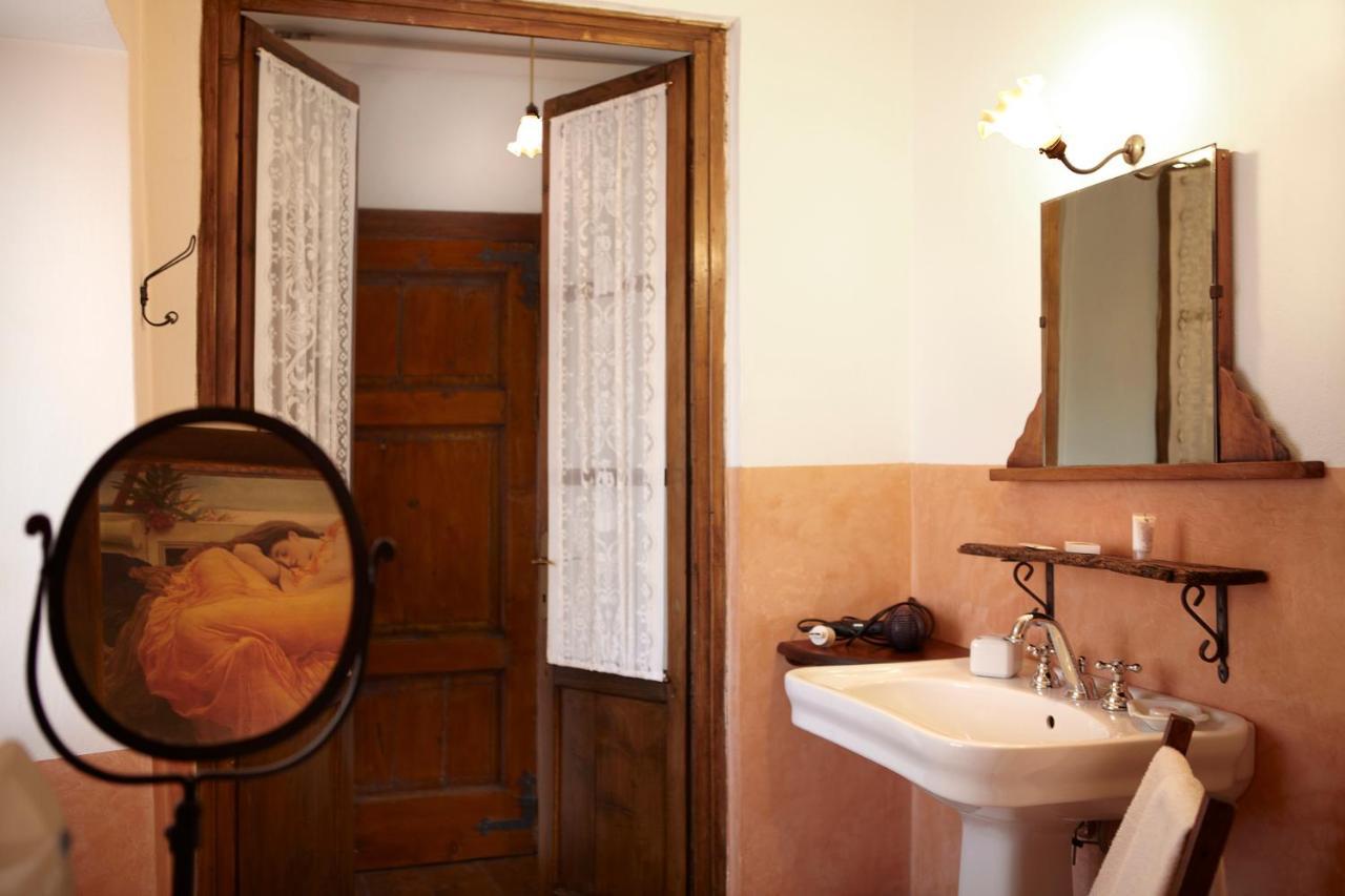 Antico Borgo Sanda Lago Maggiore Casalzuigno Dış mekan fotoğraf